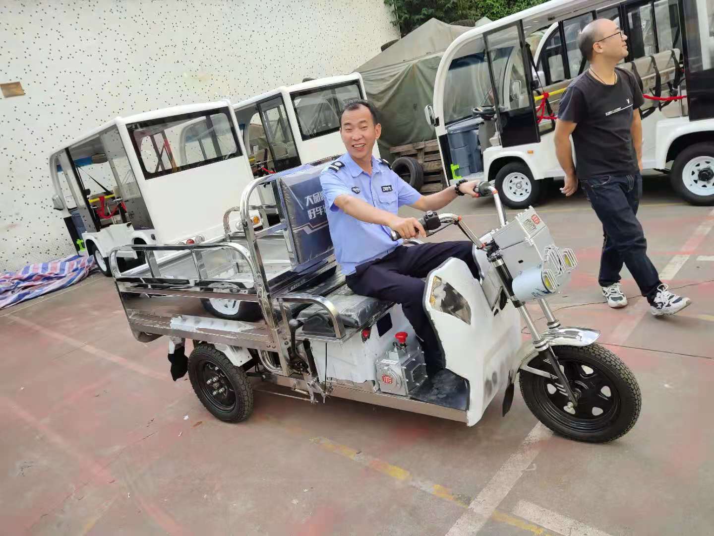 防爆電動三輪車